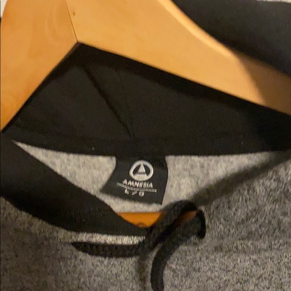 Rare AZTECH design hoodie ! - Picture 3 of 3